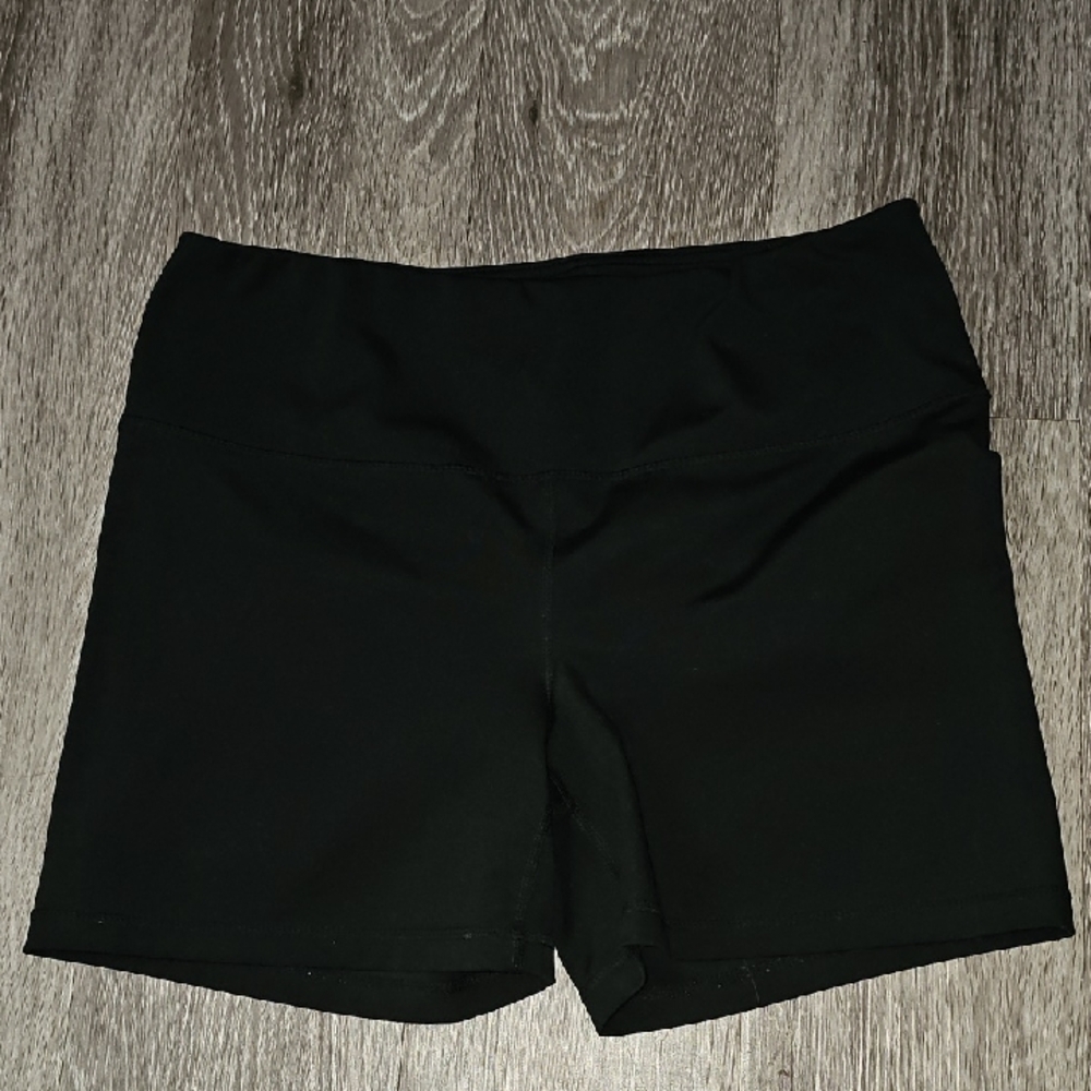 Yogalicious Black Biker Shorts. Womens Sz Xlg!!